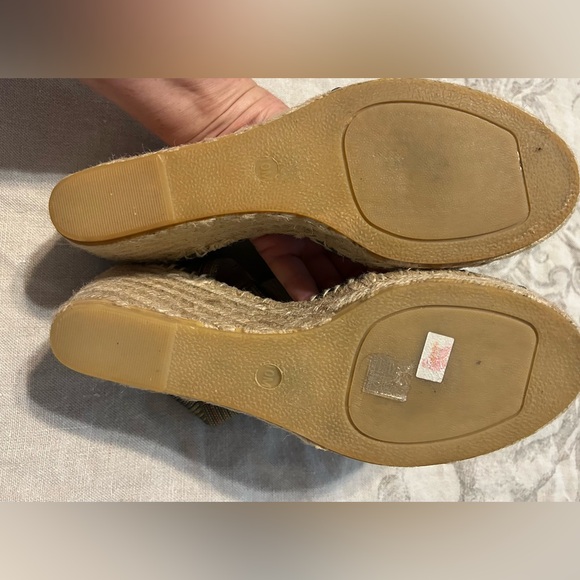 Vince Stefania’s multi metallic wedge, size 10 - Picture 7 of 12